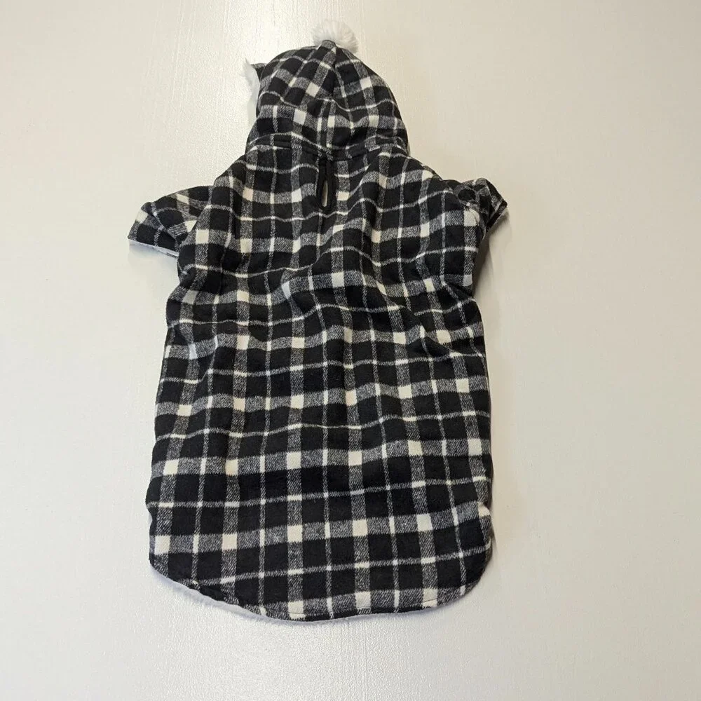 Flannel Hooded Dog Shirt Size Large Black and White Plaid With Fuzzy Inside